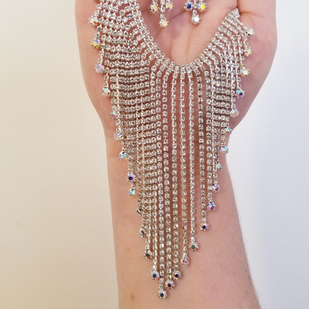 Beautiful Necklace Earrings jewelry set